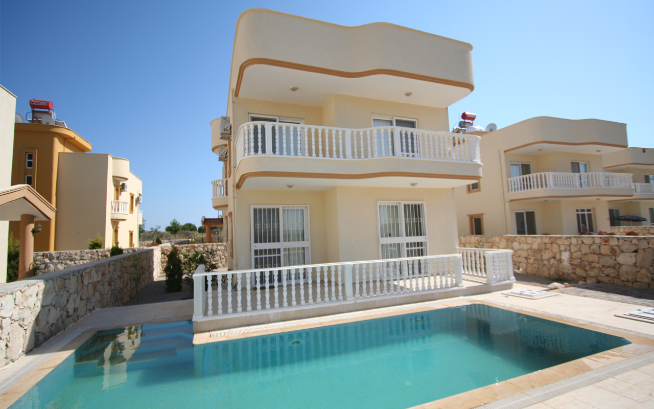 Green Country Villaları